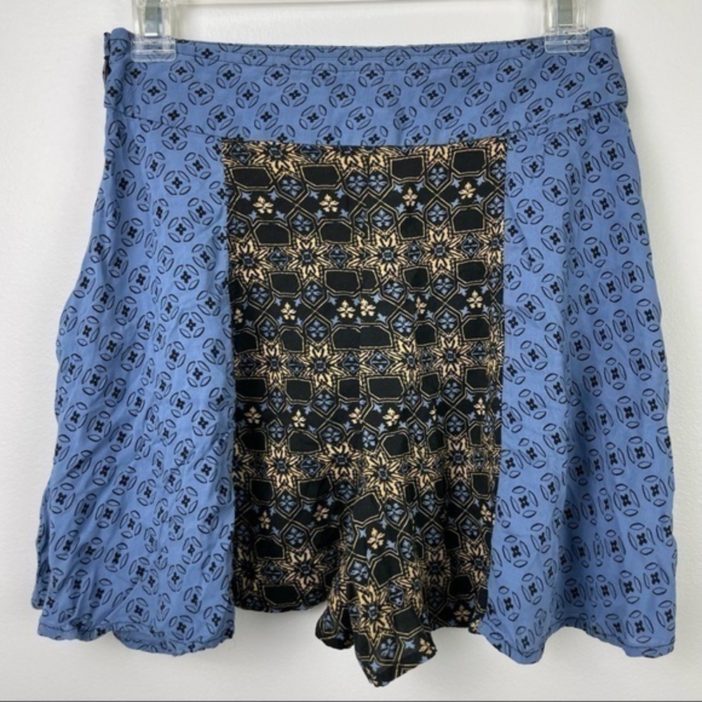Free People Flowy Shorts - Picture 3 of 14